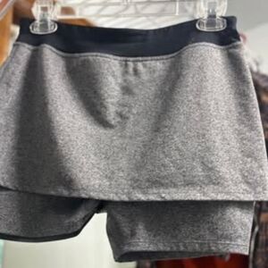 Girl's Grey North Face Skort Size Xl